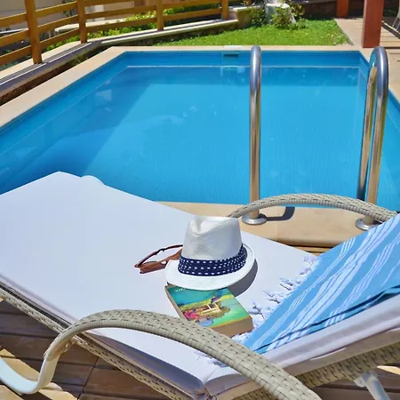 Zeytin Kalkan فيلة *